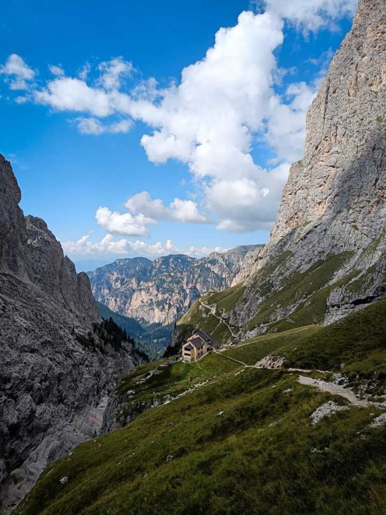 Nice view over Grassleitenhutte