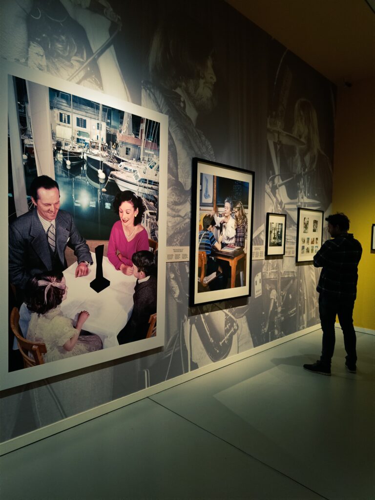 Looking at the prints in the Groninger Museum