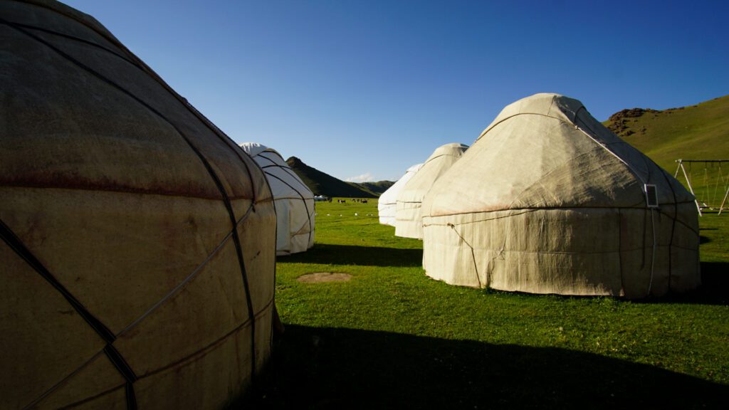 Sleeping in a yurt in Song kul